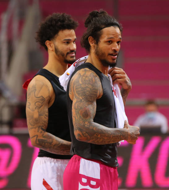 特别是在主 特别是在主